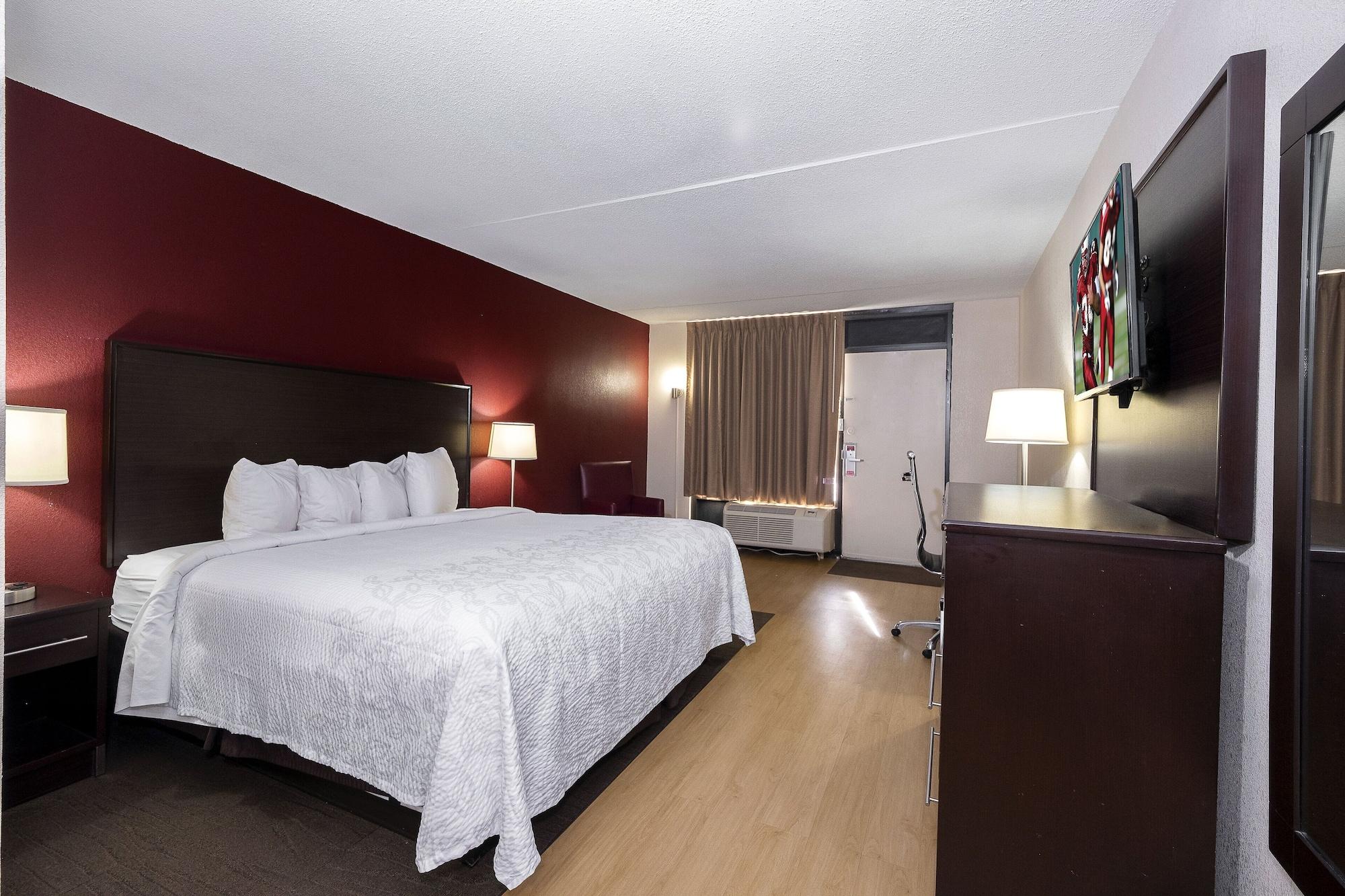 Red Roof Inn Plus+ Huntsville - Madison Dış mekan fotoğraf
