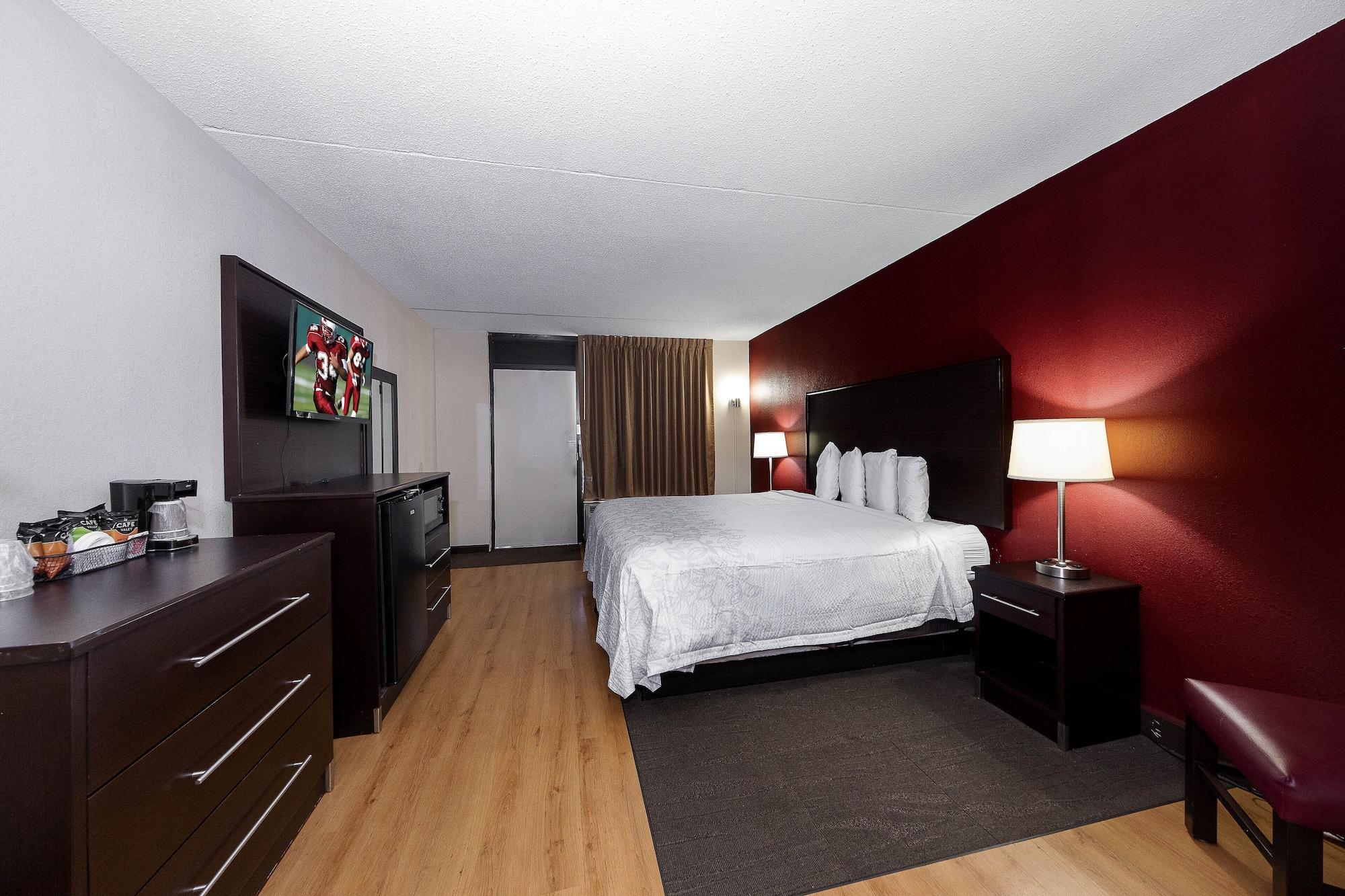 Red Roof Inn Plus+ Huntsville - Madison Dış mekan fotoğraf