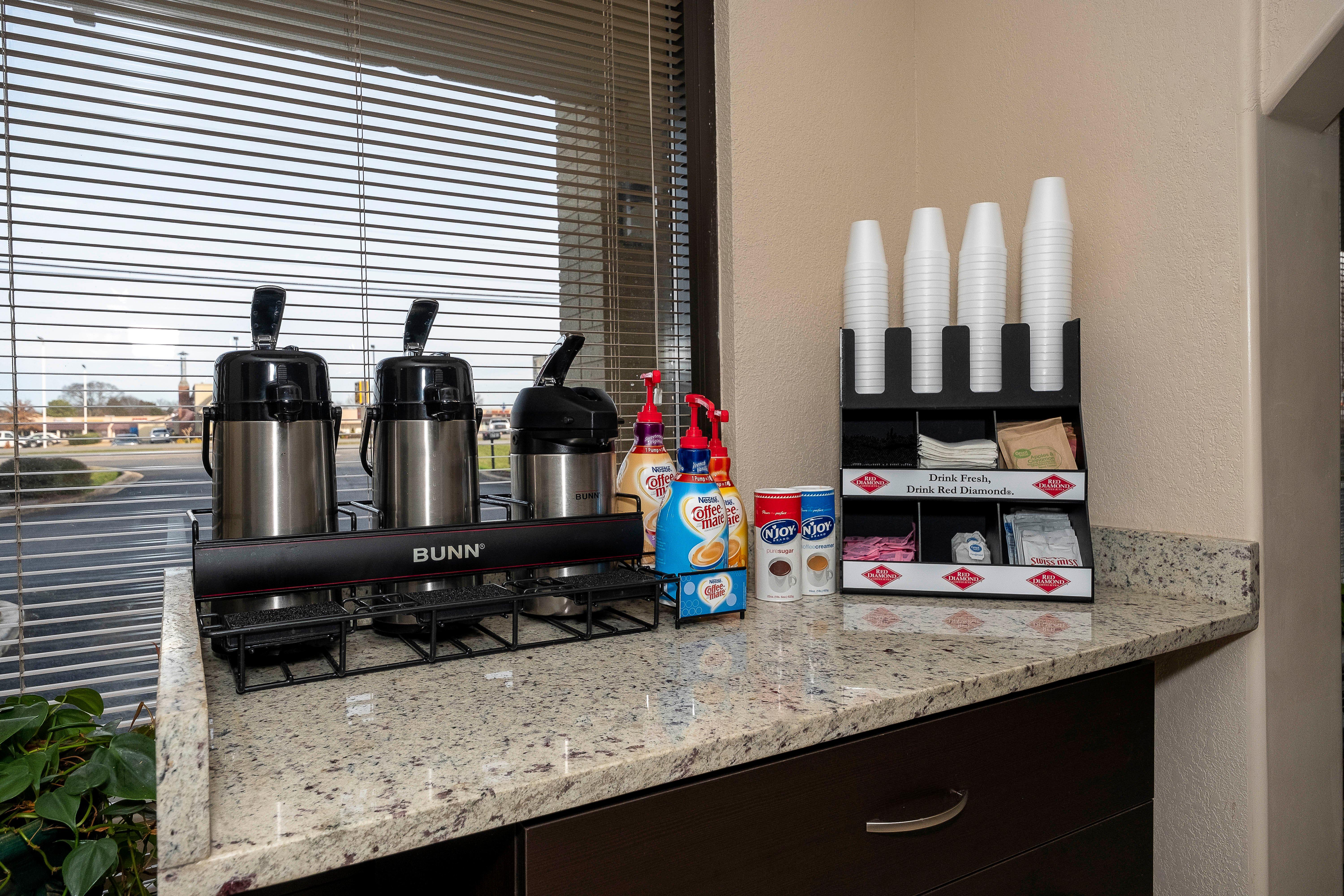 Red Roof Inn Plus+ Huntsville - Madison Dış mekan fotoğraf