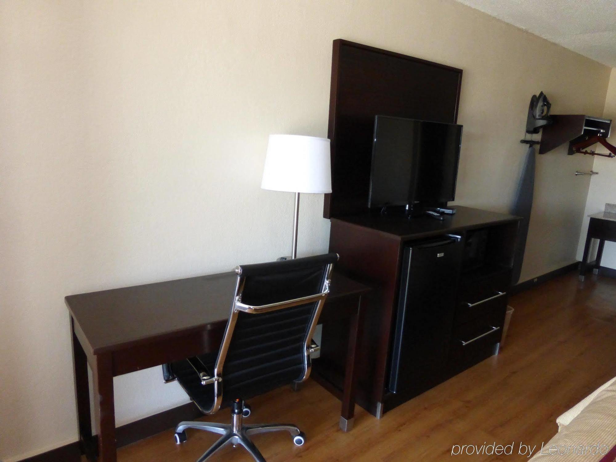Red Roof Inn Plus+ Huntsville - Madison Dış mekan fotoğraf
